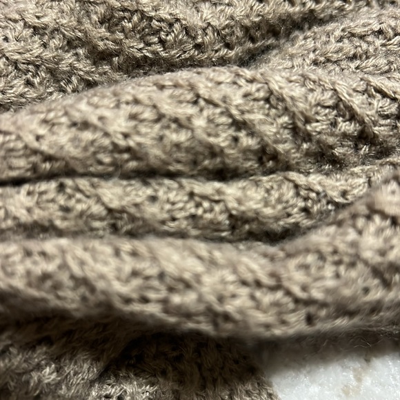 Brown Knit Scarf (MAKE AN OFFER) - Picture 3 of 3